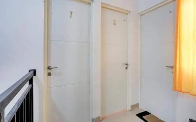 Airport Village Juanda by OYO Rooms