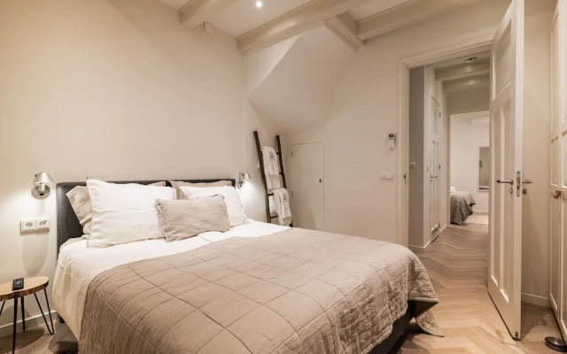 Leidse Square Luxury Apartment