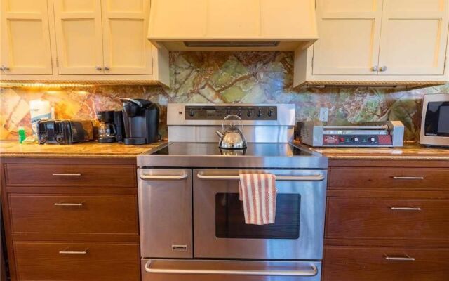 208a - Recovery Room