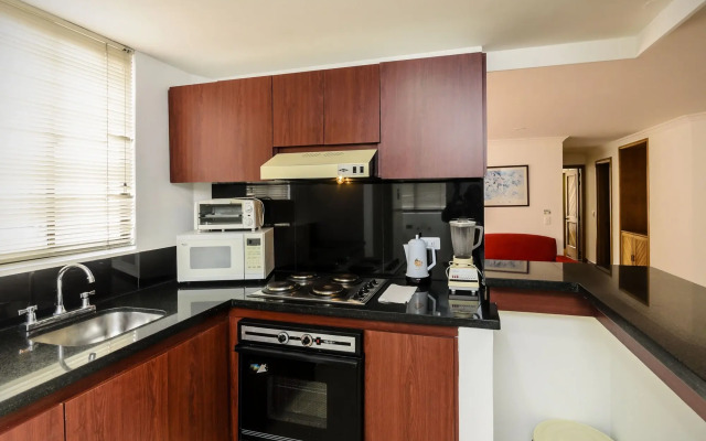 Travelers Suites Edificio Fontana Plaza