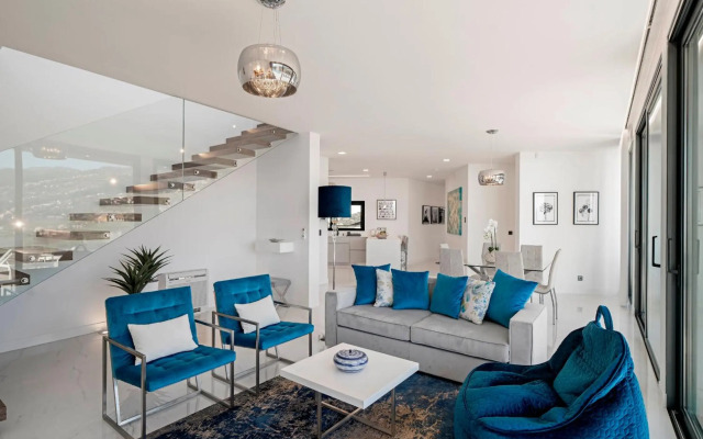 Seacrest by OurMadeira