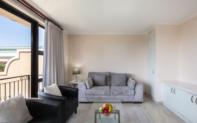 Island Club LA302 by CTHA