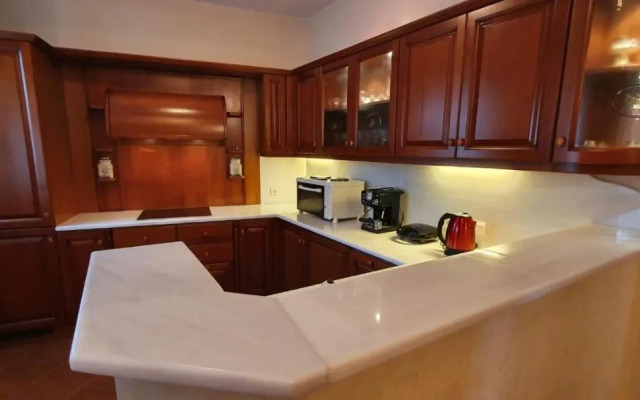 Athenian Luxury Villa in Glyfada