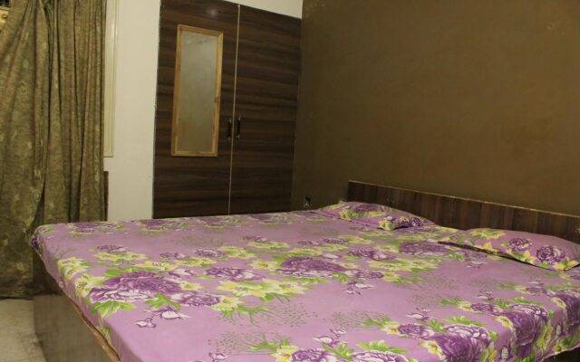 Radha Deo Guest House