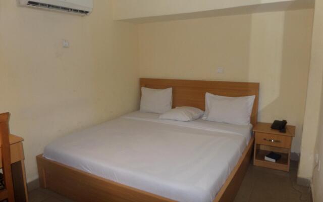 Avery Hotel