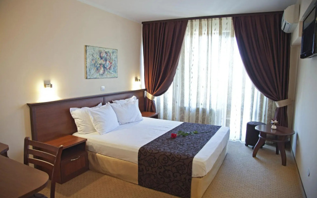 Hotel Favorit