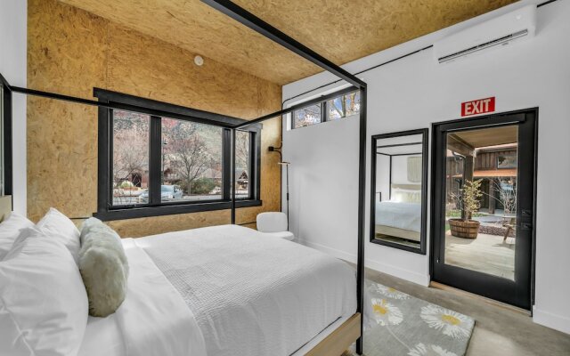 Canyon Casitas at Zion