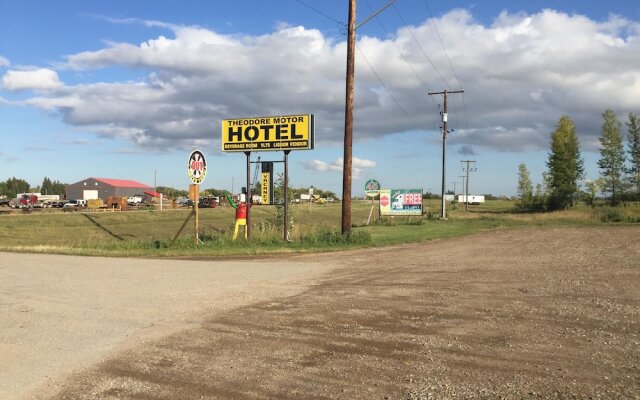 Theodore Motor Hotel