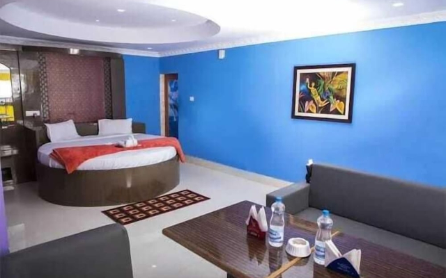Hotel Blue Royal
