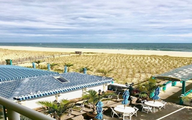 Spray Beach Oceanfront Hotel