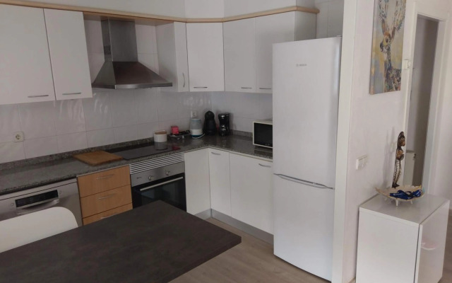 Luxury Apartment Accommodation, next to beach & train station Calella