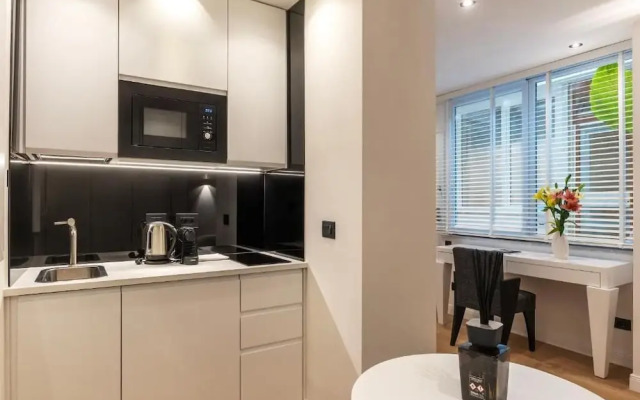 JOIVY Elegant Suites Near Villa Borghese