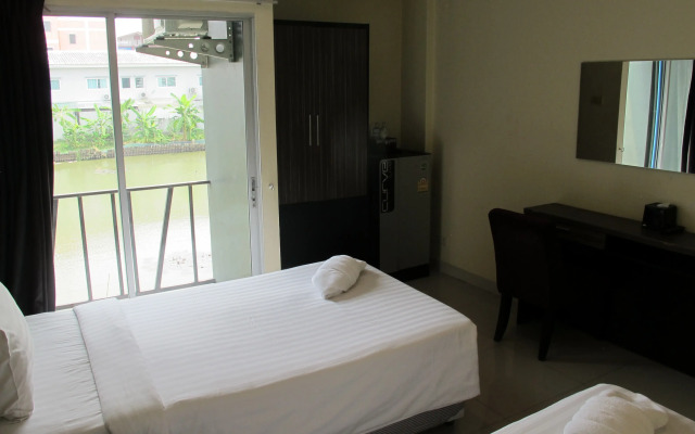 Airy Suvarnabhumi Hotel