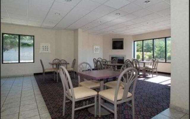 Baymont by Wyndham Mooresville