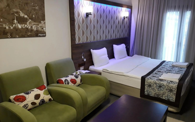 Dolphin Apart & Hotel