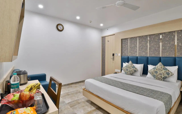 OYO Rooms Near Station Gulambaba Road 2