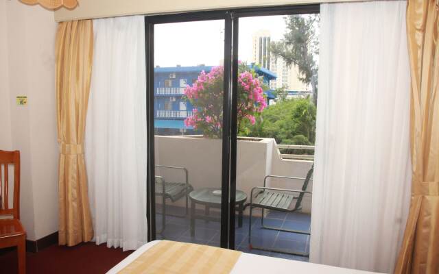 Holiday Saipan Hotel
