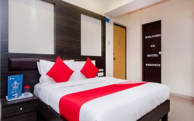 OYO 11855 Phoenix Hotel