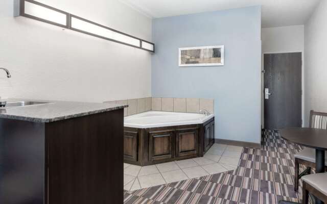 Microtel Inn & Suites by Wyndham Hoover/Birmingham