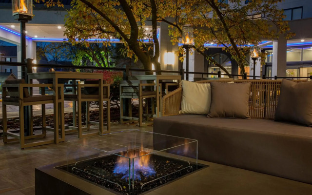 Sheraton Suites Columbus	 