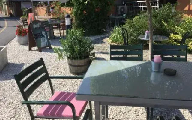 Stőger Panzió és Étterem