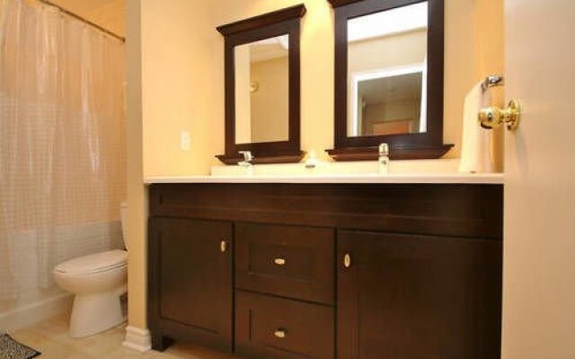 LM Stays -Near Airport & Golf & Shopping