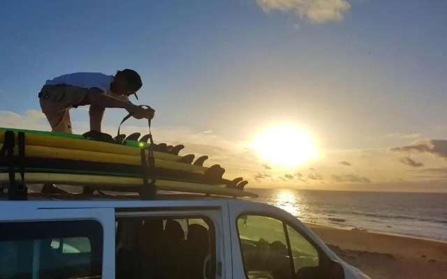 International Surf School & Camp - Hostel