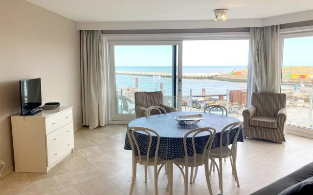 Apartment in Nieuwpoort Near Sandy Beaches