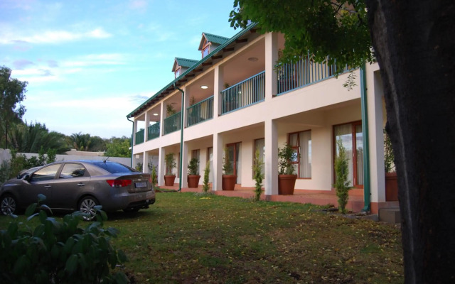 Sunninghill Guest Lodge