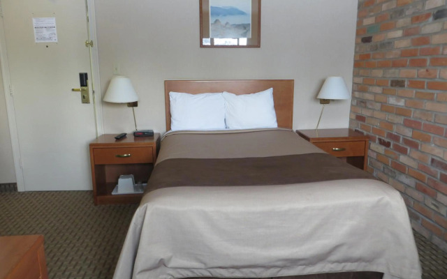 Travelodge by Wyndham Thunder Bay