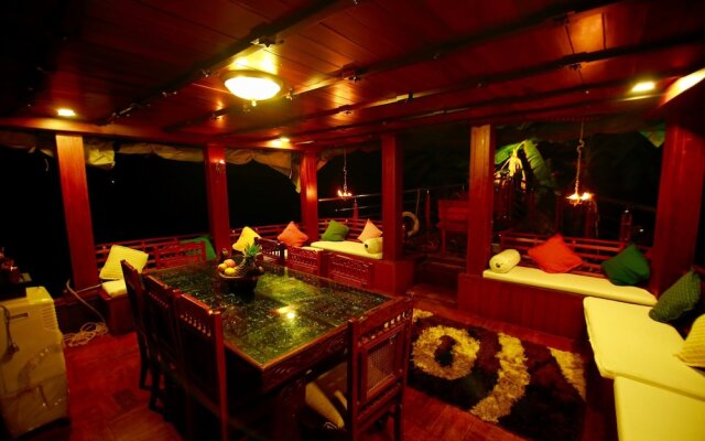 Best Kerala Houseboat