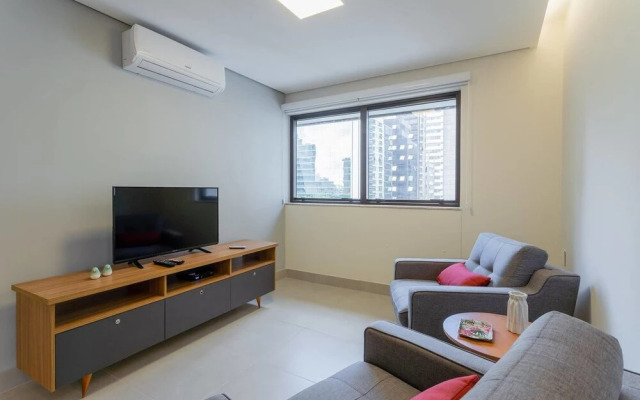 Lr810 Renovado, no Buzz dos Jardins, com Squash!
