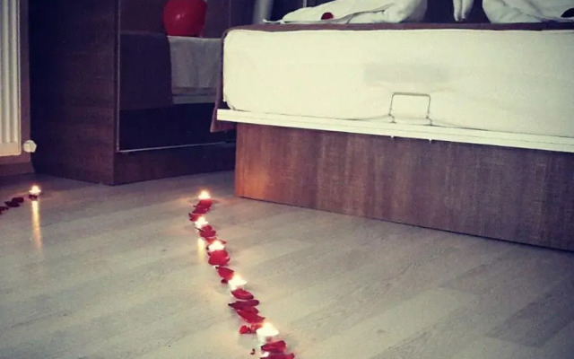 My Life Suit Hotel