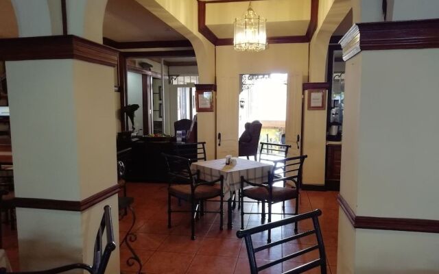 Hotel Don Carlos