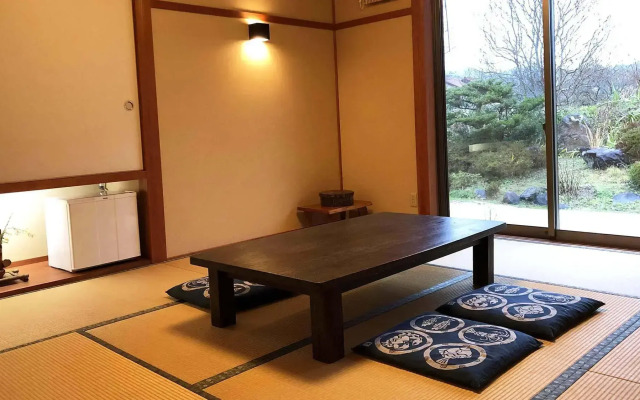 Chisanaoyado Senkobo