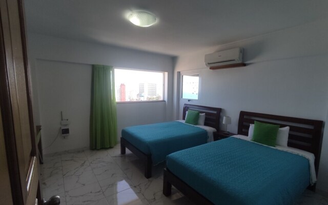 Havana and Sea (Entire Apartment)