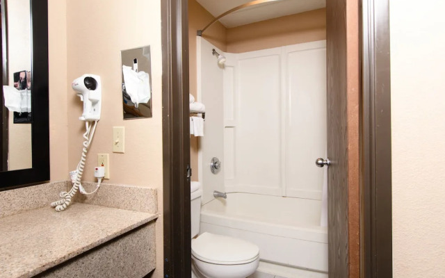 Days Inn Pittsburgh-Harmarville