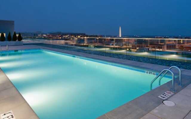 Bluebird Suites on Washington Circle