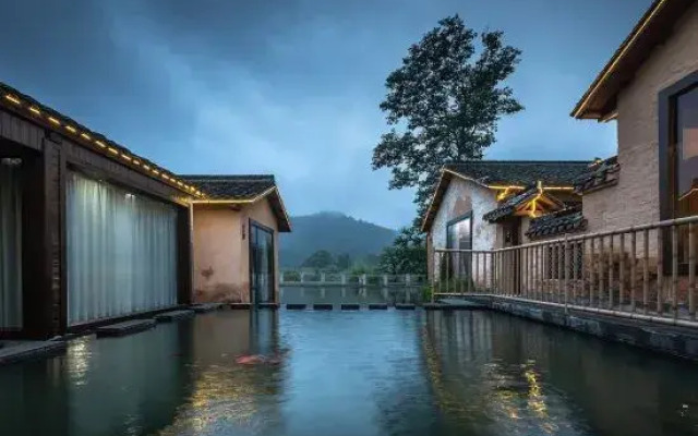 Loushixiehou Guesthouse