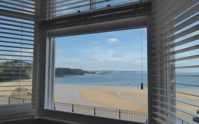 1 Beachtop Court