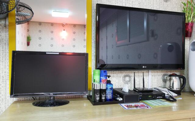 Jeungpyeong Gallery Self Check-in Motel