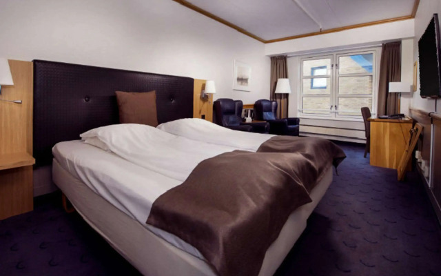 Home Hotel With