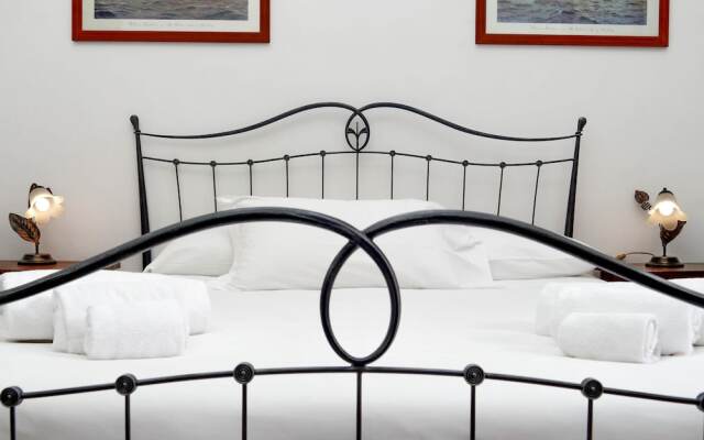 Cavour Square Apartment