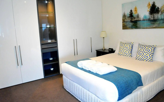 Southbank Apartments - Eureka Tower
