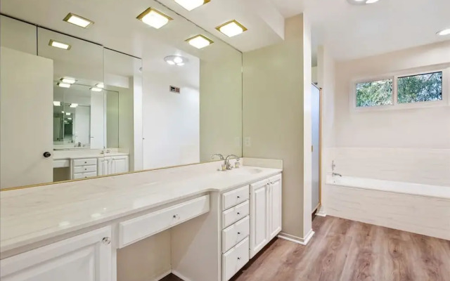 Pacific Dreams Home in Calabasas