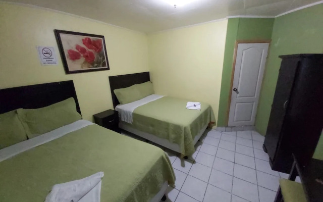 Mados Hotel Aterrizaje