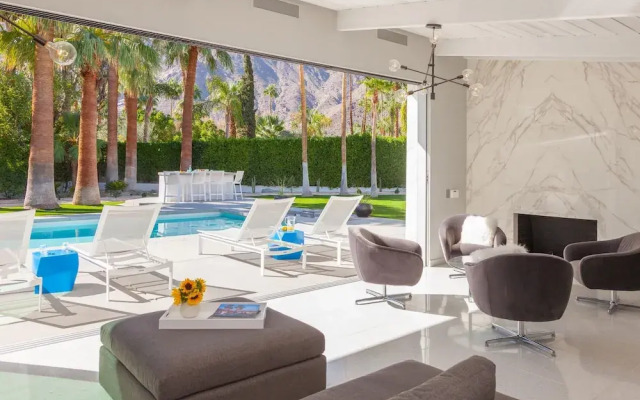 The Lawrence at Old Las Palmas