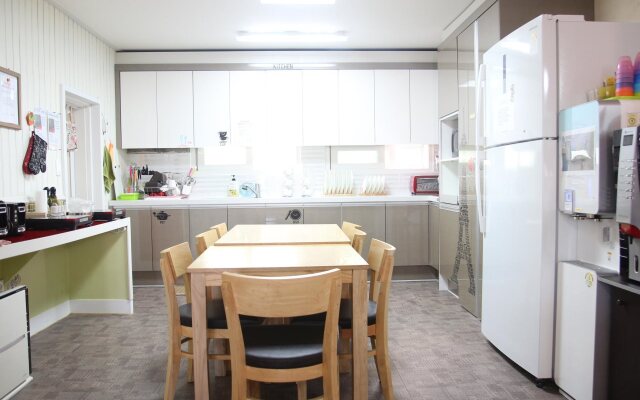 Guesthouse 710 in Haeundae - Hostel