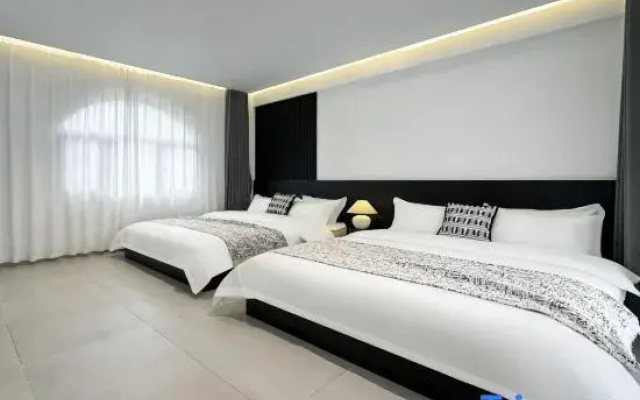 Manor Royal Sea Resort Villa
