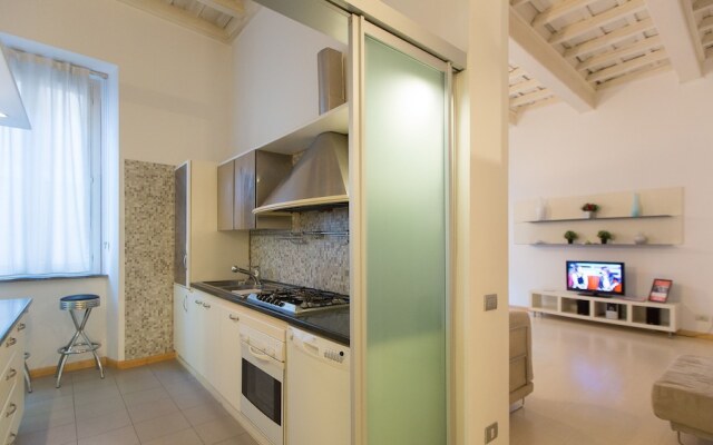 Rental in Rome Bernini Square